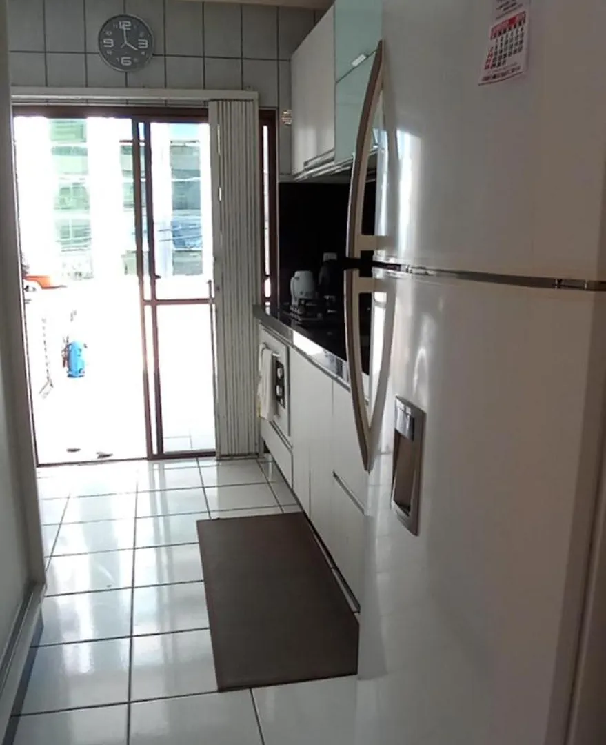 Amplo Apartamento Para Aluguel Diario Numa Das Melhores Praias De Sc. Meia Praia Daire