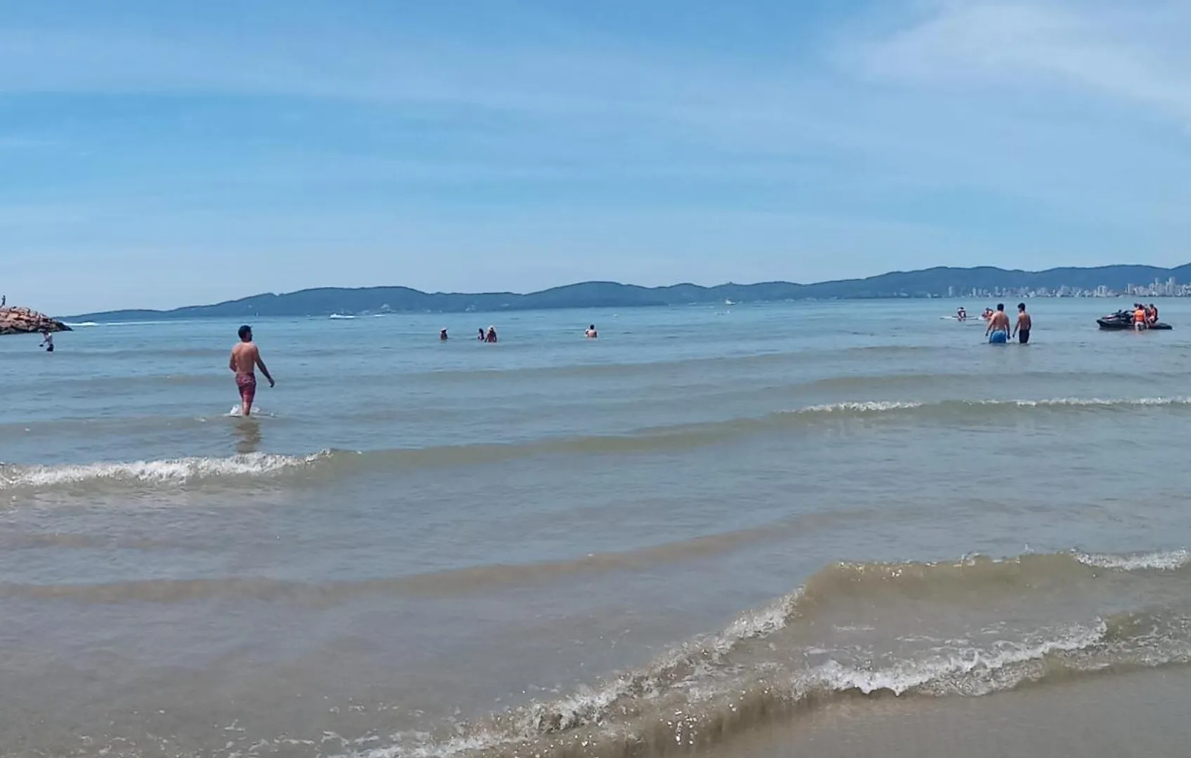 Amplo Apartamento Para Aluguel Diario Numa Das Melhores Praias De Sc. Meia Praia 0*,