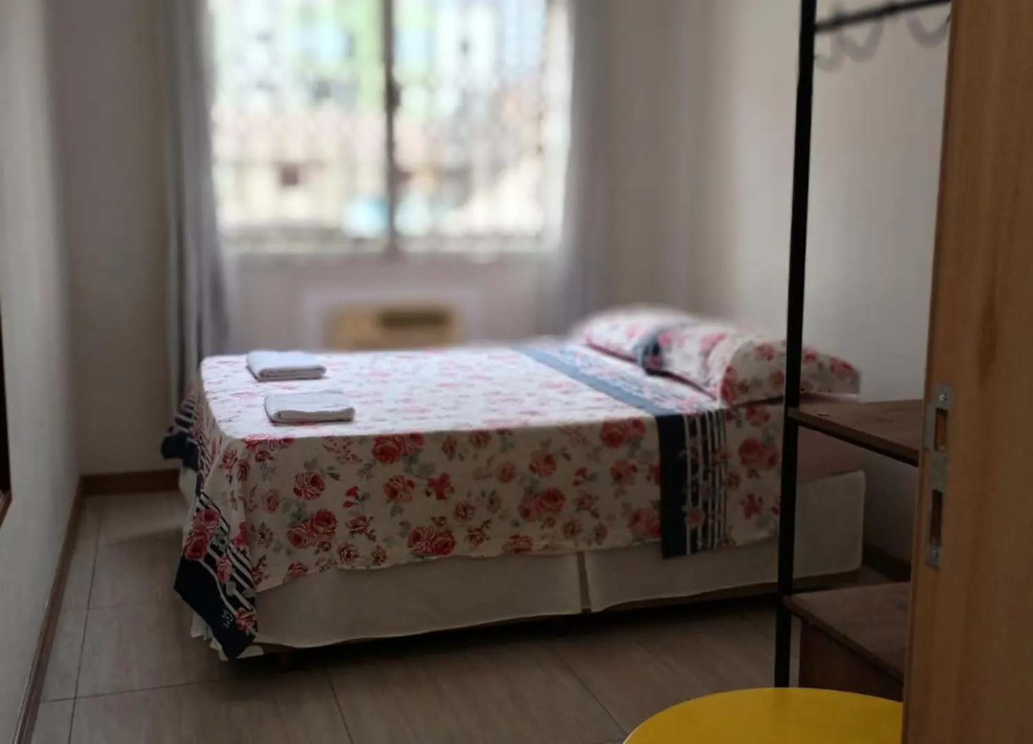 Amplo Apartamento Para Aluguel Diario Numa Das Melhores Praias De Sc. Meia Praia